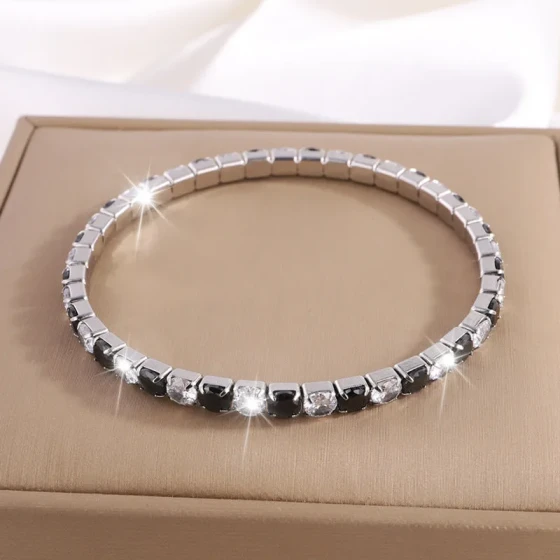 Titanium steel bracelet Elastic diamond-encrusted stainless steel bracelet for women with a high-end feel Fashionable and Luxurious Non-Fading Bracelet