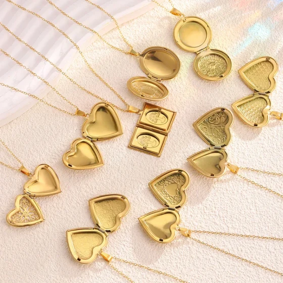 Stainless steel necklace for women, light luxury with a high-end feel, heart-shaped photo frame necklace that does not fade, finely carved heart design, photo frame can be opened