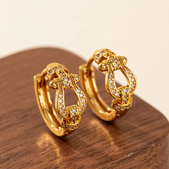 Exquisite copper inlaid zirconia earrings for women, light luxury style, high-end niche, non-fading earrings, simple electroplated earrings