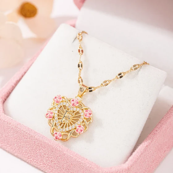 Fashionable and Luxurious26Letter Rose Pendant gold Electroplated Necklace Trendy Jewelry Party Gift