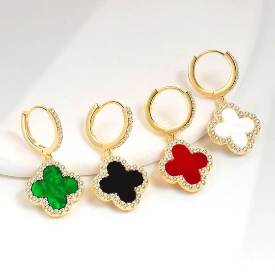 New Japanese and Korean style classic four-leaf clover earrings Versatile and Exquisite Micro-Inlaid Sparkling Diamond Stud Earrings