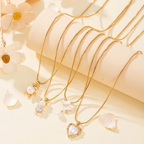 Cute Cartoon Bear Heart-Shaped Fashionable Versatile Necklace Collarbone Chain Pendant for Women