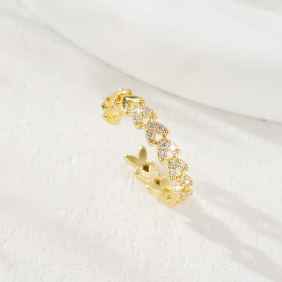 Fashionable and Luxurious Hollow Heart Zircon Open Ring, Simple and Sophisticated Index Finger Ring