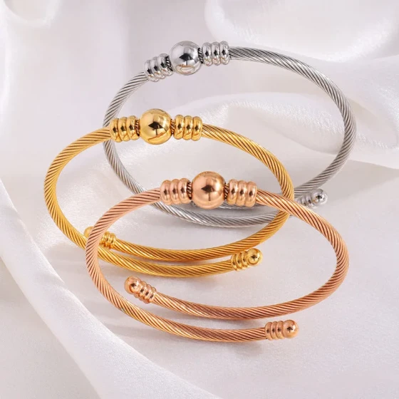 Titanium steel bracelet Open-ended bead bracelet with a delicate design for women, exuding a sense of elegance Fashionable European and American style non-fading versatile bracelet
