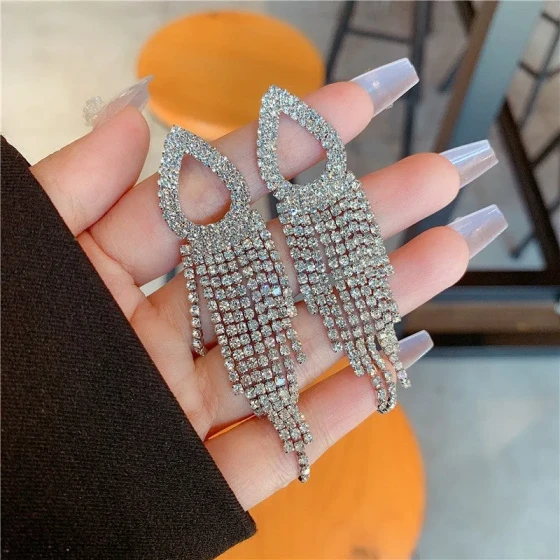 European and American fashion exaggerated water drop full-diamond long tassel luxury earrings for women, versatile for evening parties earings Earrings