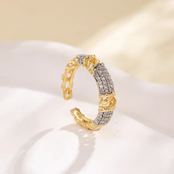 New luxury copper inlaid zirconium ring for women, niche design, high-end exquisite ring, non-fading open-style jewelry