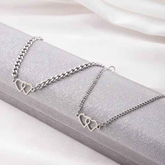 New simple and trendy stainless steel double heart couple bracelet, personalized titanium steel heart-shaped jewelry