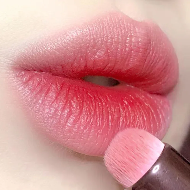 1pc Mini Fingertip Lipstick Blending Makeup brushes Precision Concealer Make up brush domed small portable Lip Brush multifuncti — image 4