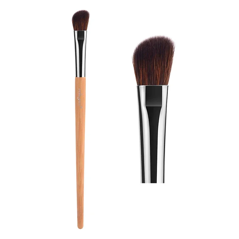 T08 Angled Shadow