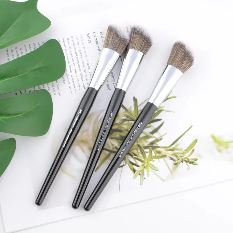 1 piece Pro Angled Blush #49 Powder Blusher Makeup brushes shadow Make up brush synthetic Hair wood handle — image 6