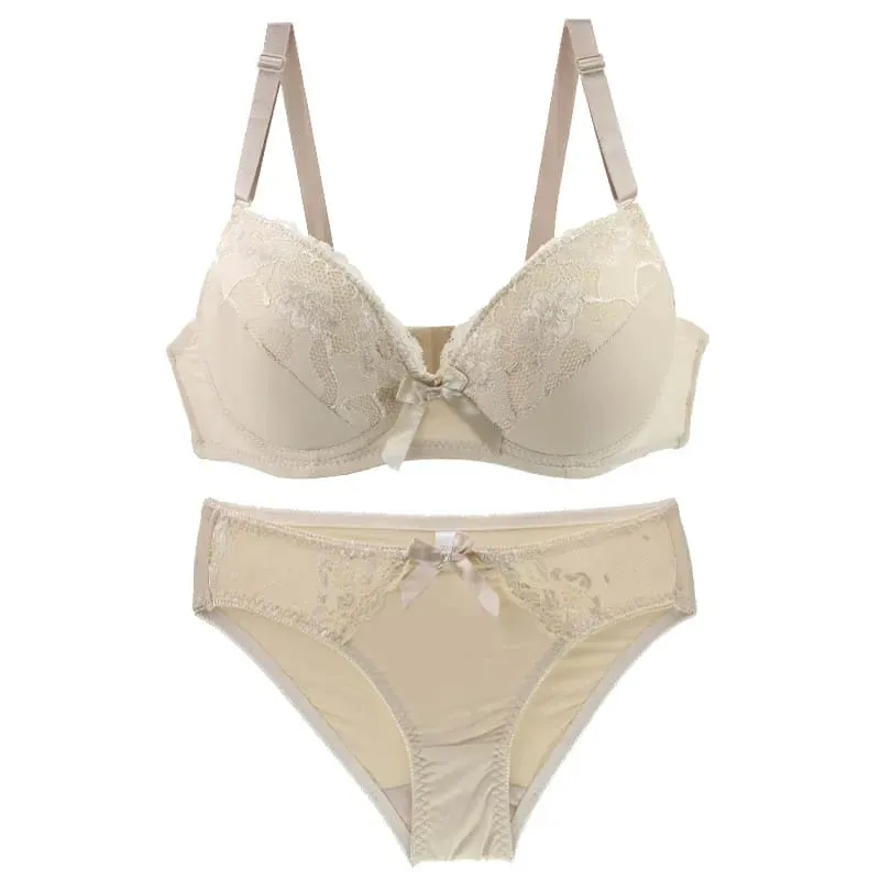 2021 neue Sexy Bh Sets Hohl Produkte Heraus Tanga Weibliche Dessous Bestickte Spitze Frauen BCDE Tasse G-string Unterwäsche Höschen
