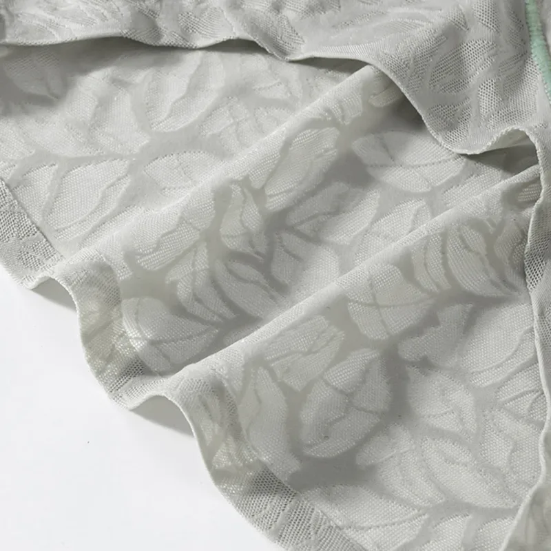 Männer Eis Seide Ultra-dünne Kurze Unterwäsche Nahtlose Spitze Jacquard Atmungsaktive Höschen 3D Ausbuchtung Beutel Transparent Mesh Dessous
