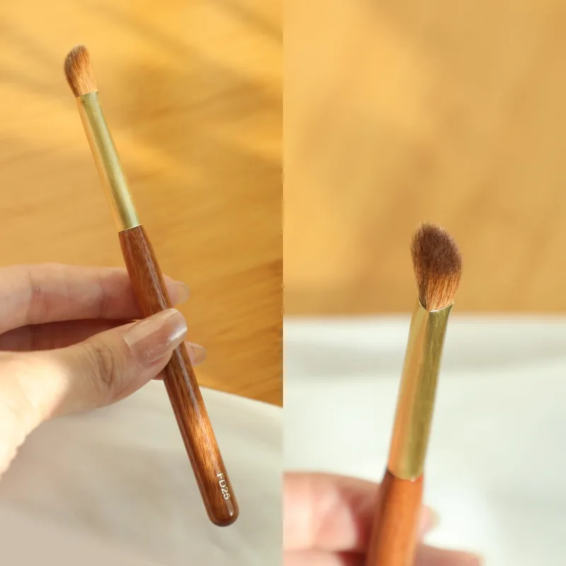 FD25 Soft Weasel Hair Triangle Concealer Highlighter Brush African Rosewood Handle Makeup Brush Pro Hand Crafted Makeup Brushes
