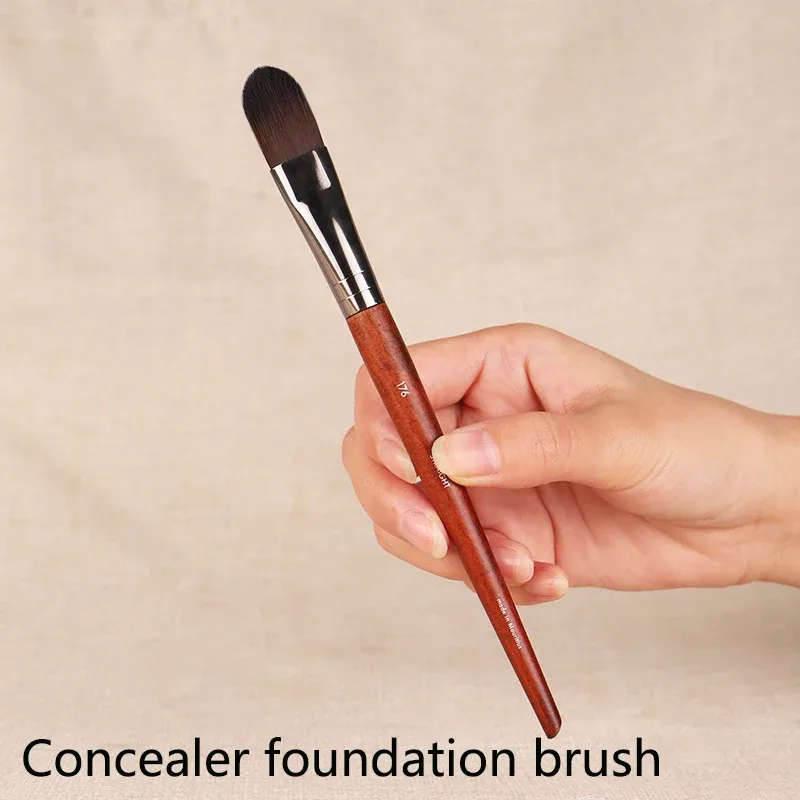 Professional Soft Makeup Brush Makeup Tools Liquid Foundation Concealer Make Up Brush Wood Handle Brushes Beauty Tool Wholesale
