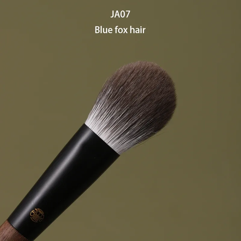 Professional Handmade Makeup Brushes 1PC Soft Squirrel Fox Horse Goat Hair Flat Round Blush Brush Walnut Handle Make Up Brush