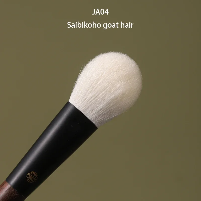 Professional Handmade Makeup Brushes 1PC Soft Squirrel Fox Horse Goat Hair Flat Round Blush Brush Walnut Handle Make Up Brush