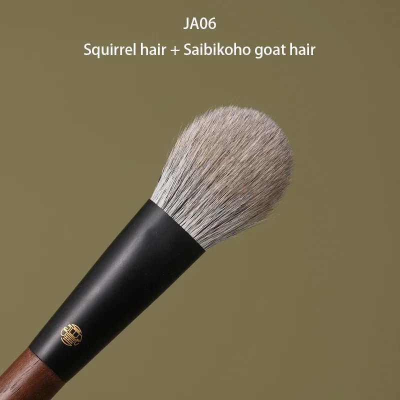 Professional Handmade Makeup Brushes 1PC Soft Squirrel Fox Horse Goat Hair Flat Round Blush Brush Walnut Handle Make Up Brush