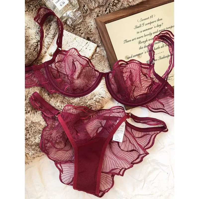 French Embroidery Lace Bra Set For Women Ultra Thin Sheer Minimizer Bra Hollow Out Lingerie Brassiere 32-38AB Elegant Daily Wear