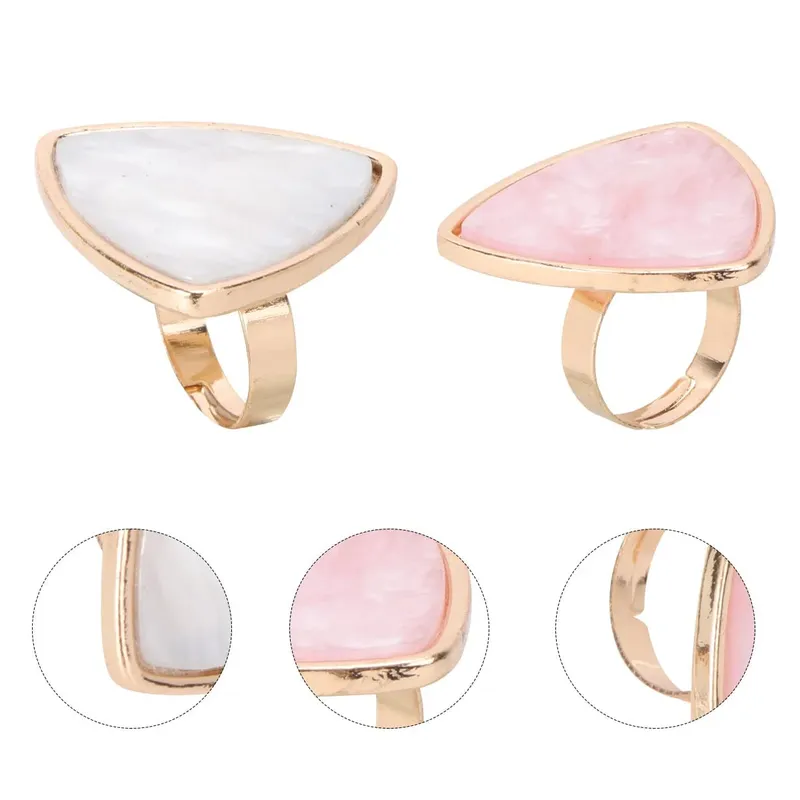 2Pcs Nail Art Ring Palettes Mini Resin Finger Mixing Plates Portable Color Palettes for Manicure Salon Home Use