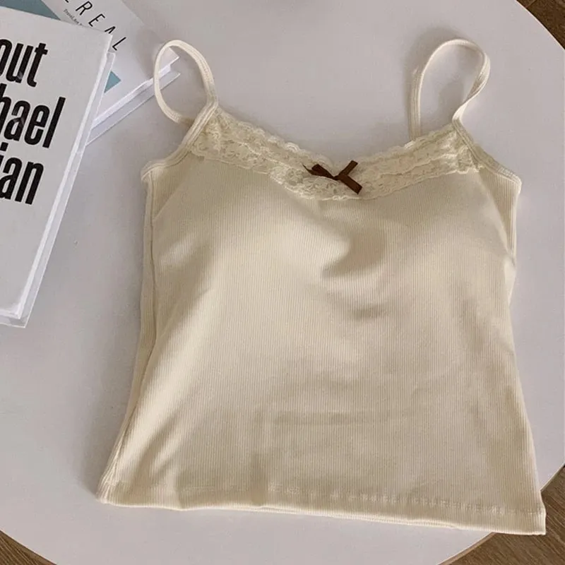 Sommarväst för kvinnor ärmlös spets utan axel Sexig slimmad topp med bröstdyna Fashionabla linne Y2K vadderad camisole för kvinnor — image 9