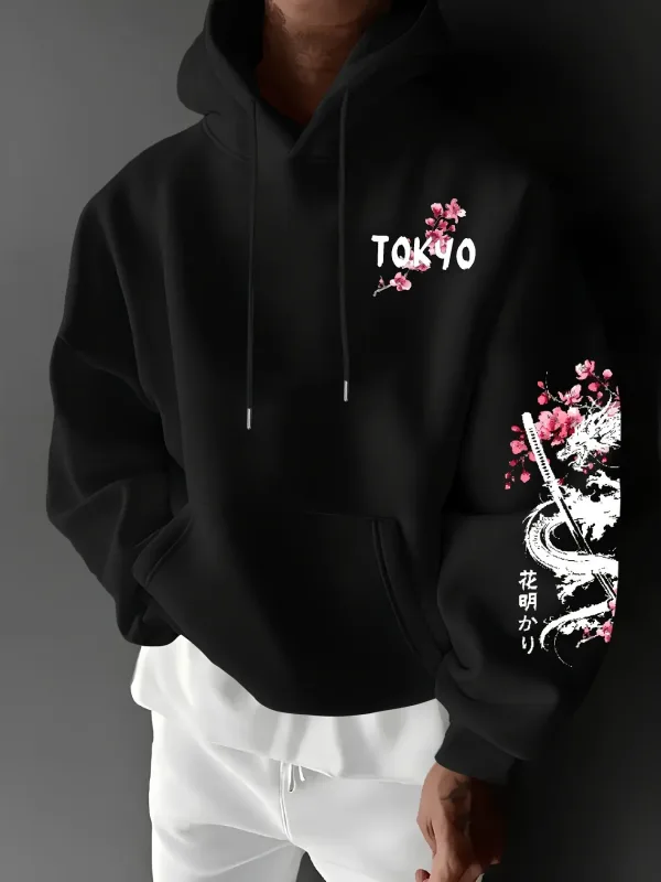 Pull à capuche imprimé de fleurs de cerisier à motif de dragon de style anime pour hommes pour la chaleur hivernale style ample et décontracté