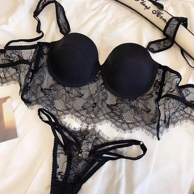 セクシーな Ladies Soft Underwire Lace Lingerie Set Summer Thin Cup Deep U‑Back Push‑Up Design Comfort Breathable Intimate Underwear
