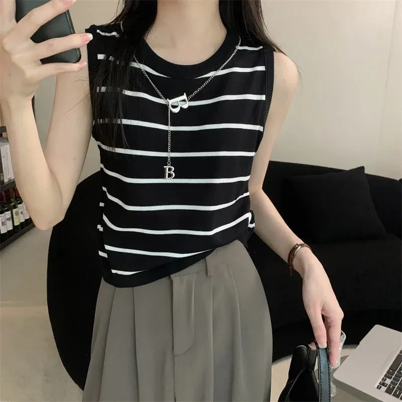 Colorfaith New 2024 Basic Bottoming Striped Chain Elasticity Vests Women Tank & Camis Autumn Winter Wild Crop Short Tops V3420DG — image 3