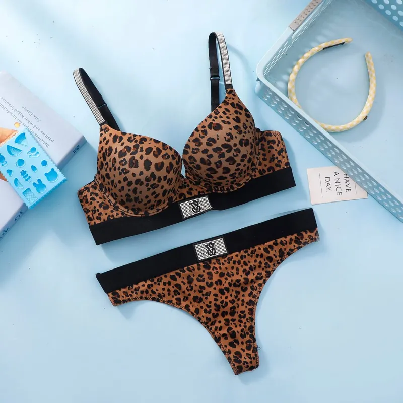 Victoria Secret Very Sexy Logo Shine Strap Push Up Bra Set Shine Script Thong Panty Women Underwear Sexy Lingerie Hot