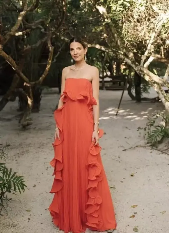 Vestido de fiesta de verano para mujer, vestido largo formal de gasa plisado naranja, vestido de fiesta de playa sin tirantes con volantes hecho a medida