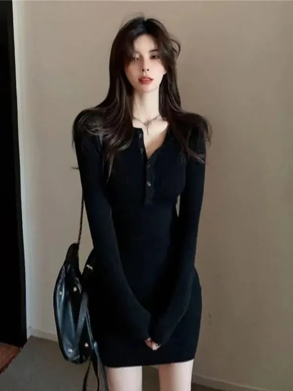 ฤดูใบไม้ร่วงฤดูหนาวชุดมินิผู้หญิง V คอปุ่มเสื้อกันหนาวเซ็กซี่ Elegant ชุดเข้ารูปแขนยาว Robe กระโปรงสั้นเอว Solid
