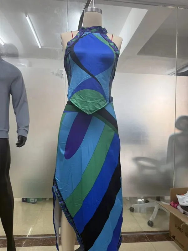 Dámské sexy tištěné šaty s ohlávkou bez rukávů, s rameny, bez zad, volný, nepravidelný, elegantní župan 2026, ženy, dovolená, ulice, vestidos