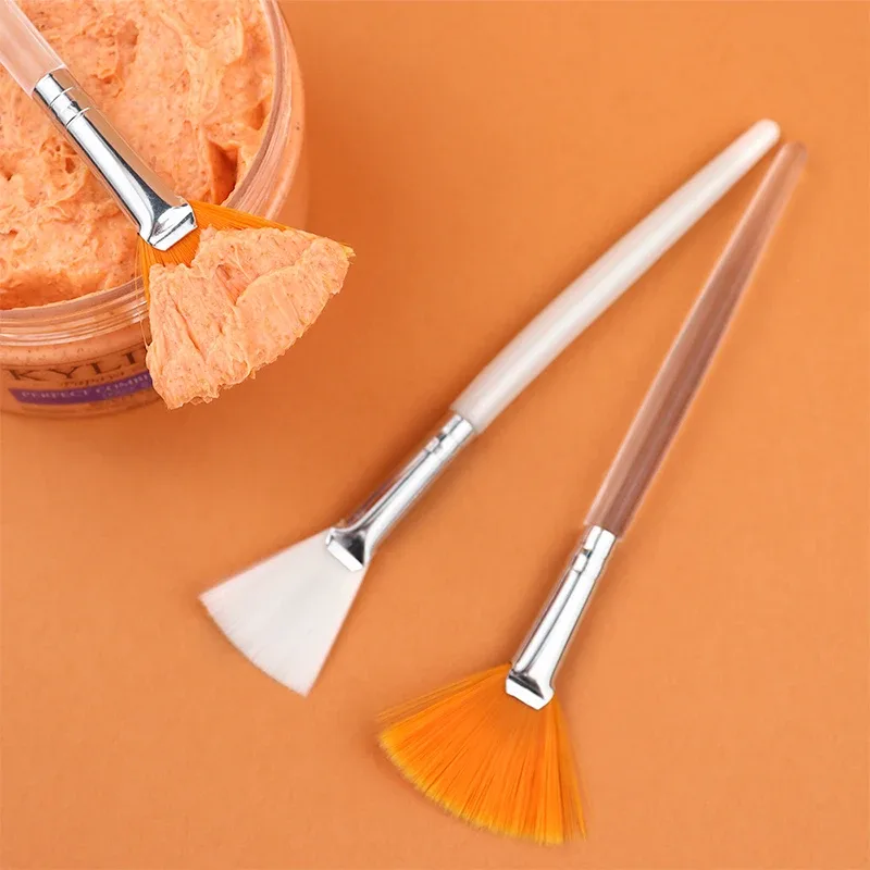 Praktické štětce na obličej Vějířové štětce na make-up Přenosný štětec na masky Kosmetické pomůcky pro ženy Flexibilní aplikátor měkké masky na obličej