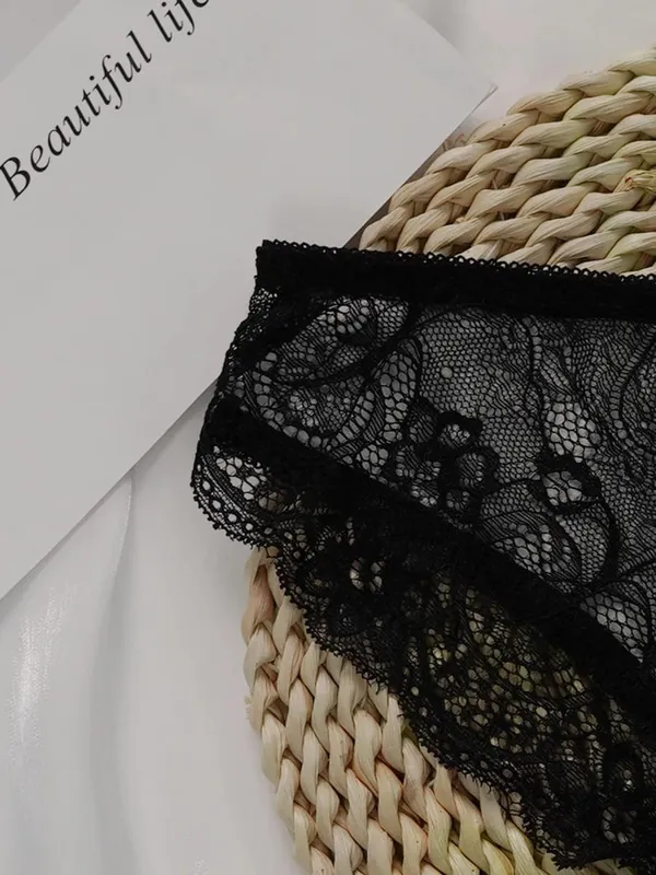 Ladies' New Leopard Print Sexy And Comfortable Front Bbutton Beautiful Back Underwear Lace Triangle Underwear Set A3159 — image 3