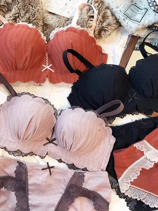 Sweet Contrast Color Lace Manipis na Kasuotang Panloob Para sa mga Young Girls Intimate One-Piece Seamless Maliit na Bra at Panty Set Cotton Lingerie — image 2