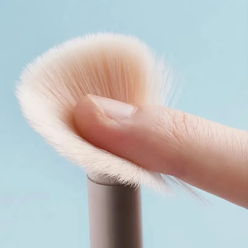 Travel Size 8Pcs Makeup Brush Kit - Soft Hair Blush Eyeshadow Contour Brushes Professional Beauty Tools