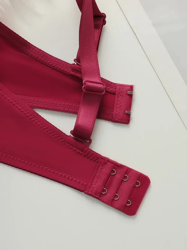 Thickened chest cushion gathering and lifting underwear set red sexy 2-piece set preferred for dating and gift giving B2051