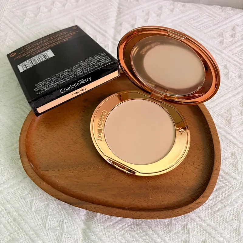 Charlotte Tilbury Lip Gloss High Shine Non Sticky&Airbrush Powder Soft Focus Mattifying&Foundation Lightweight Radiant Makeup