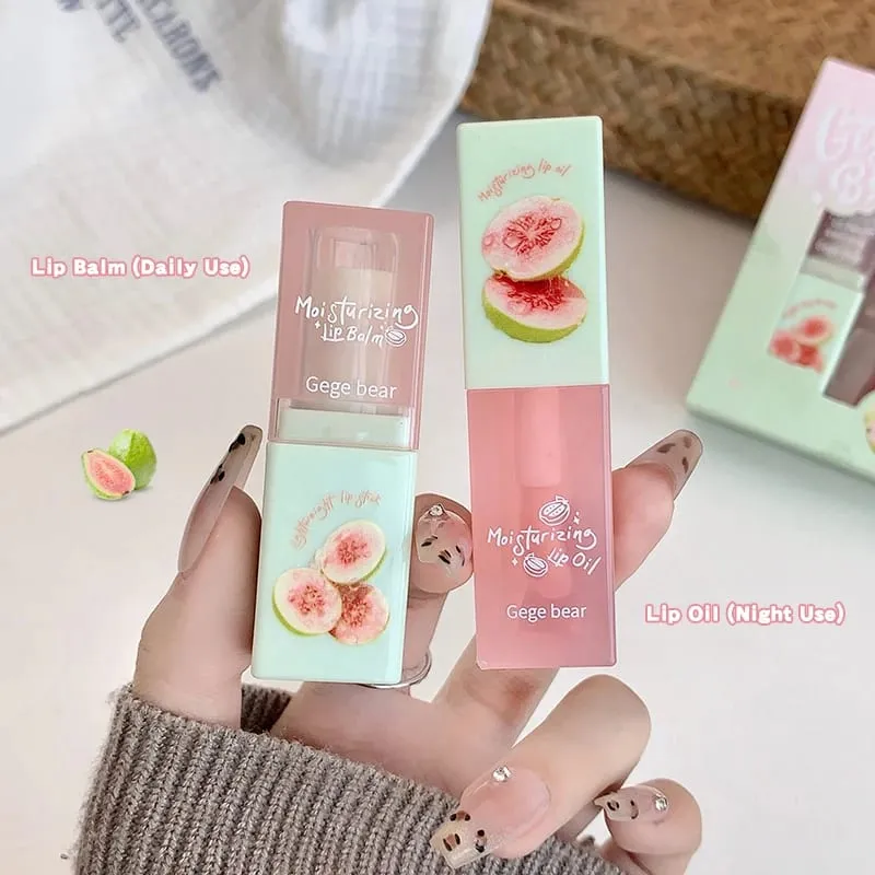 'Gege Bear' Cosmetics Gift Box (Fruity Moisturizing Lipstick and Lip Gloss Transparent Paint Cosmetics Set)