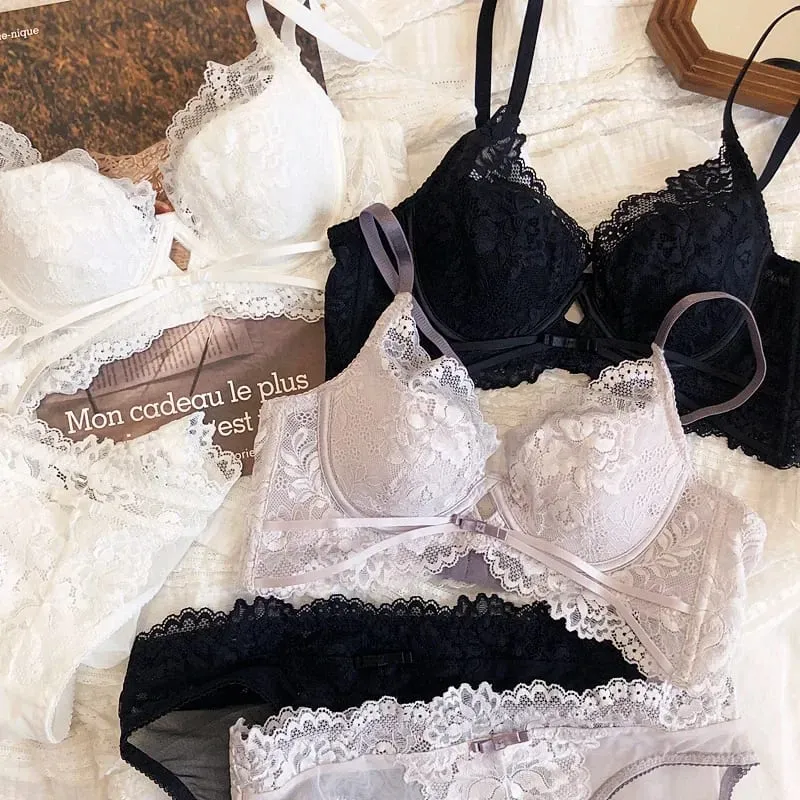 2 ชิ้นฤดูร้อนบางถ้วย Bra เซ็กซี่ลูกไม้ชุดชั้นในชุดผู้หญิงภาษาฝรั่งเศสคำเย็บปักถักร้อยชุดชั้นใน Push Up Brassiere กางเกงชุด