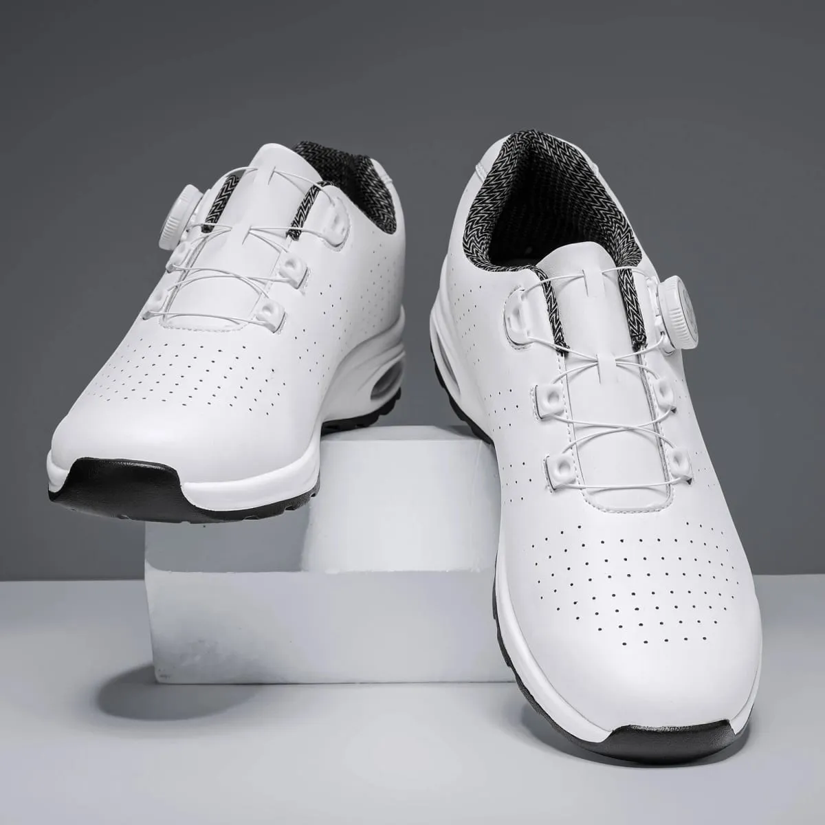 Simple Nen's Casual shoes With Comfortable and Breathable design Air-cushioned sole Suitable for Outdoor Cycling and Golfing.