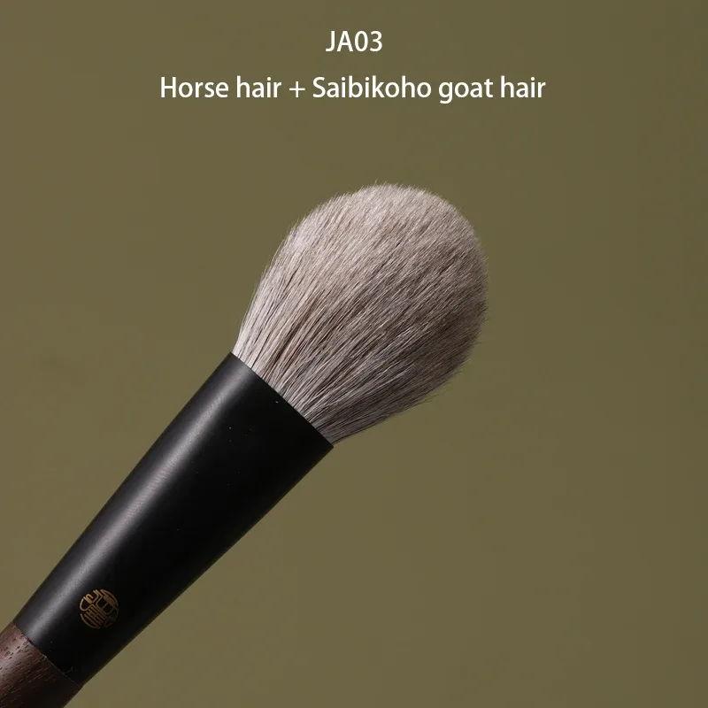 Professional Handmade Makeup Brushes 1PC Soft Squirrel Fox Horse Goat Hair Flat Round Blush Brush Walnut Handle Make Up Brush