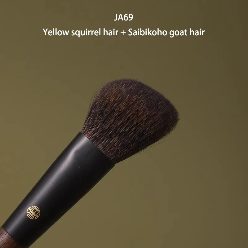 Professional Handmade Makeup Brushes 1PC Squirrel Fox Horse Goat Hair Angled Contour Brush Walnut Handle Make Up Brush