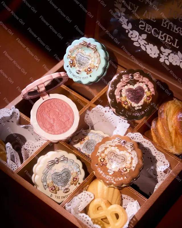Sweet Treats Full Face Set Makeup Gift Set All In Shimmer Eye Shadow Palette Blush Powder Lip Jelly Gift Box