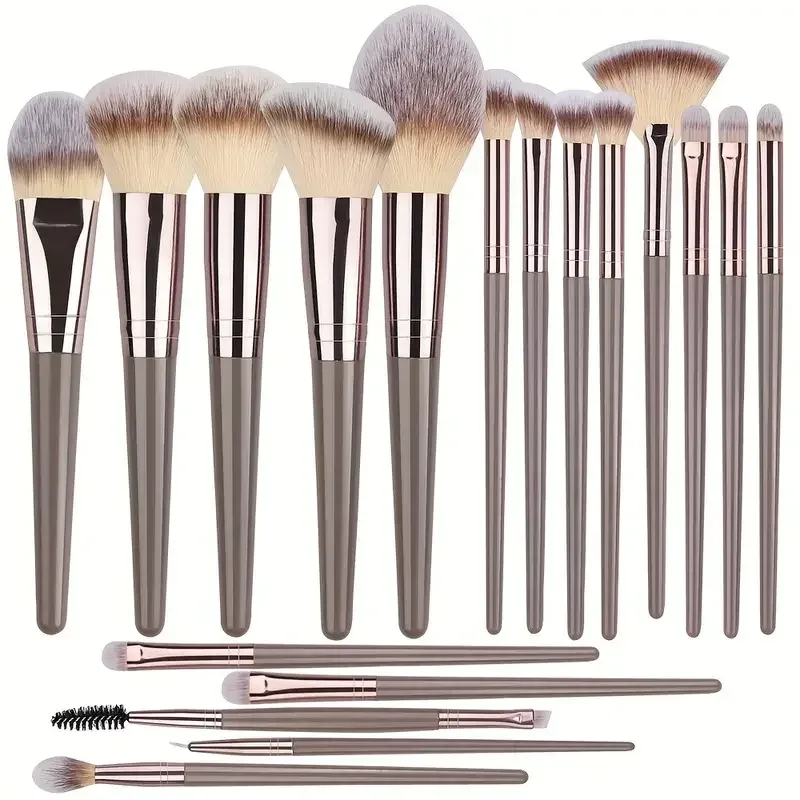 3-20PCS Makeup Brushes Set Foundation Highlighter Eyeshadow Blush Concealers Brush Female Beauty Tools Beauty Sponges Thumb Puff