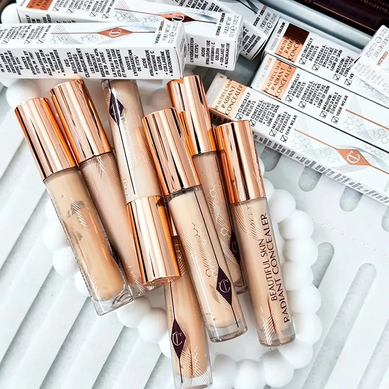 Charlotte Highlighter Foundation Continuously Texture of The Makeup Hydrating Concealer Setting Spray Essence Tilbury Cosmetic