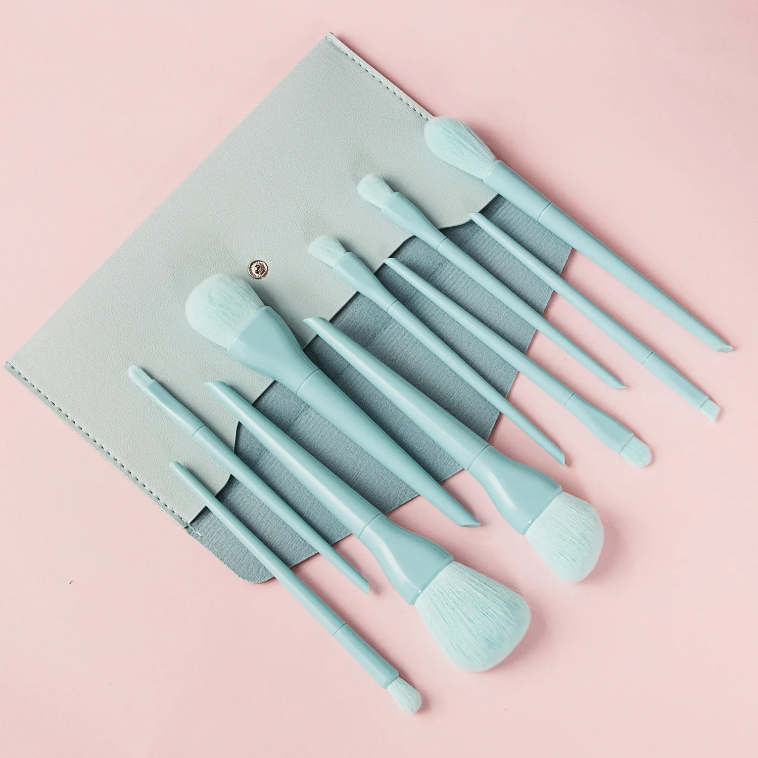 1Pcs Makeup Brush Set with Storage Bag Soft Synthetic Brushes for Foundation Powder Eyeshadow Blush Full Face Daily Travel Makeu — image 2