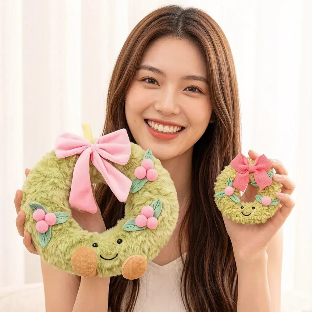Sweet Green Wreath Plush Toy Stuffed Smiling Humanoid Pink Bow Tie Plushie Kawaii Home Decor Christmas Gift — image 2