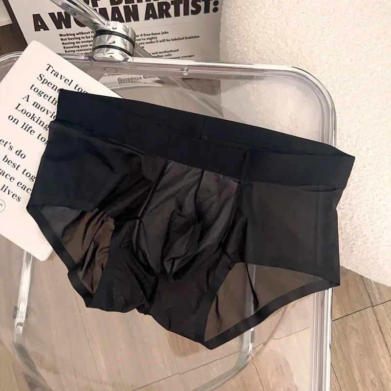 투명 남자 팬티 초박형 얼음 실크 빠른 건조 팬티 섹시한 U 벌지 주머니 남자 속옷 통기성 속옷 Cuecas