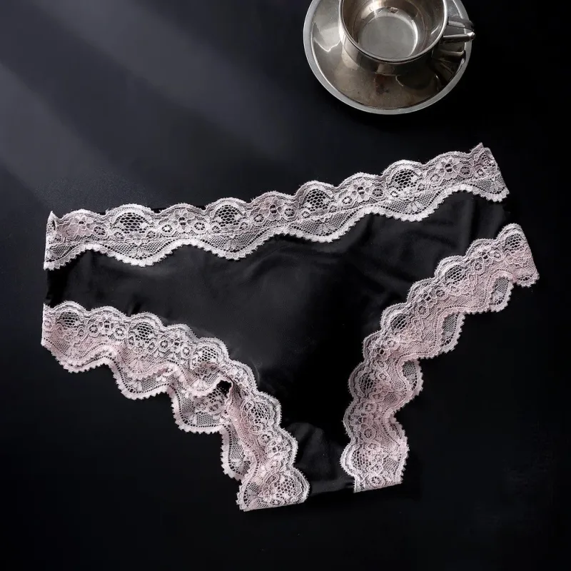 Bragas para hombre, calzoncillos con adornos de encaje, transpirables, de alta elasticidad, bolsa convexa 3D, ropa interior Sexy fina transparente