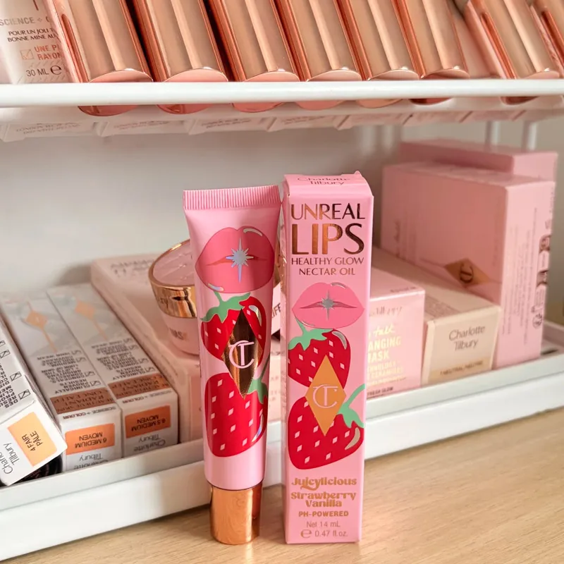 Charlotte Tilbury CT Makeup Sæt Highlighters Lip Blam 4 Farve Øjenskygge Palette Lip Gloss Lip Blam Sæt Pude Talk Langvarig